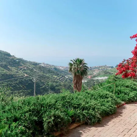 Locazione Turistica Castellaro (Liguria)